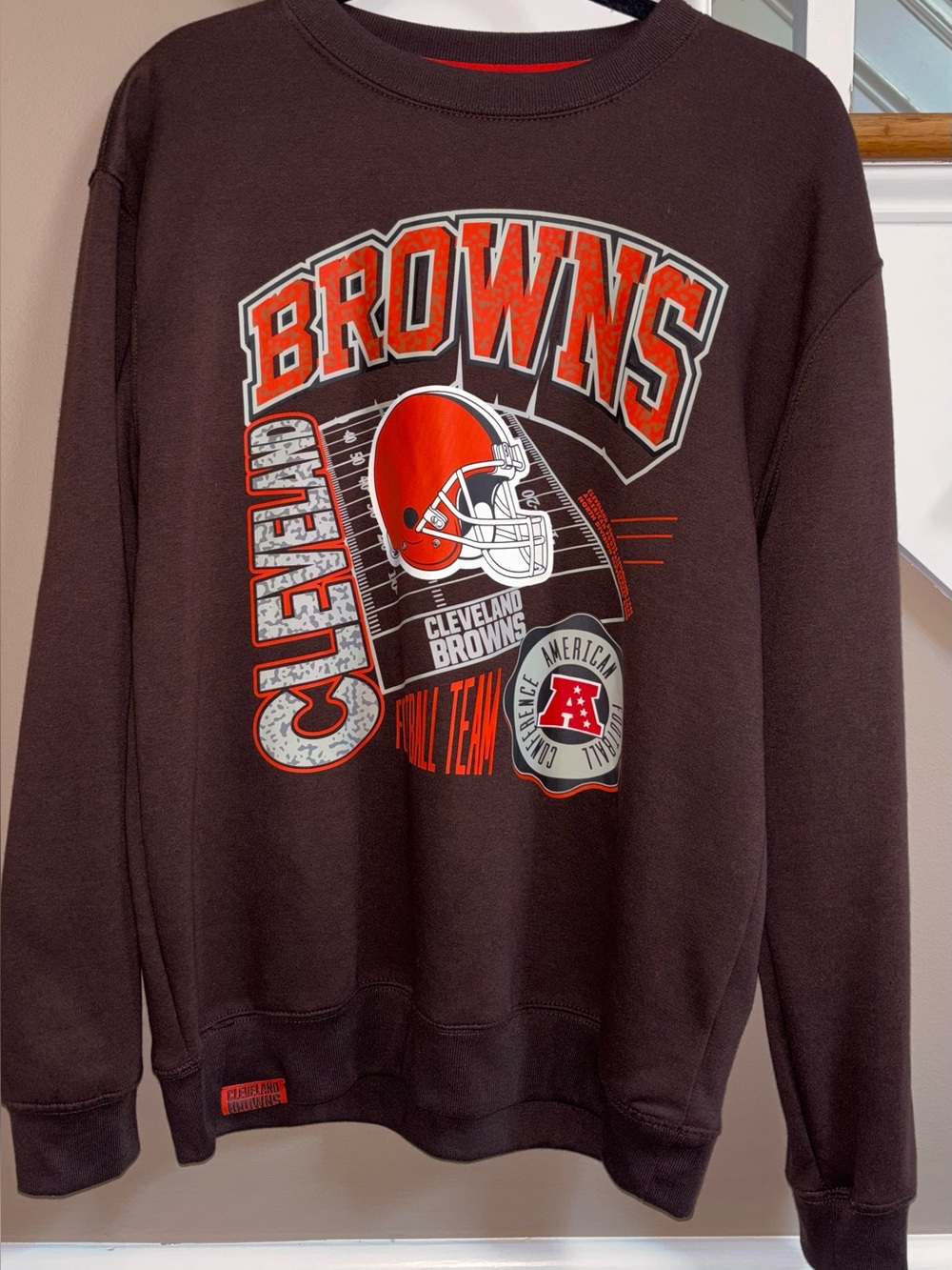 New Cleveland Browns Men’s Sweatshirt size Medium